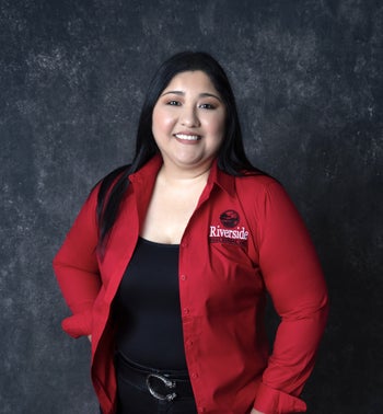 Portrait of Jennifer Rodriguez, Sales Associate